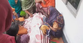 পাবনায় সিএনজির চাকায় ওড়না পেঁচিয়ে কলেজছাত্রীর মৃত্যু